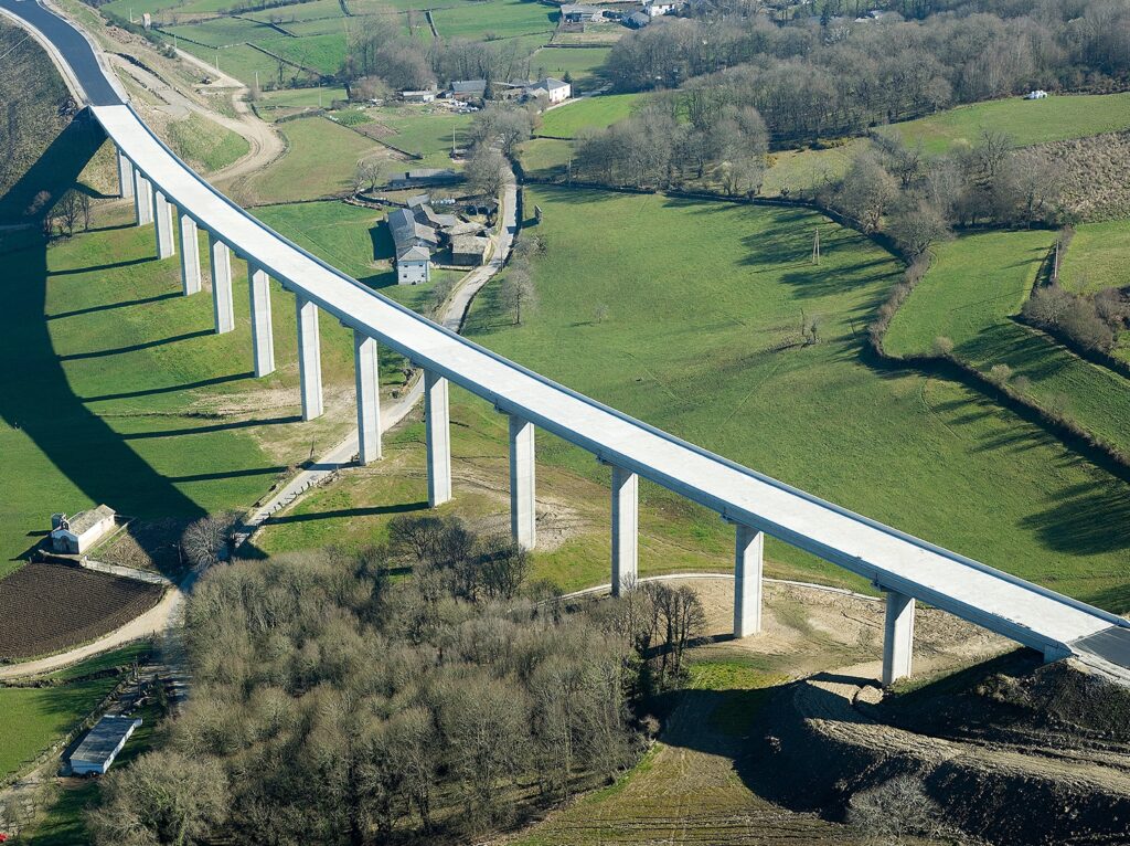 Proyecto de Mejora de Infraestructura y Vía en el Tramo Covas – Monforte de Lemos